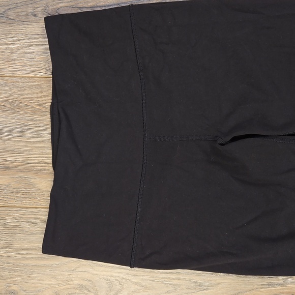 Athleta black floral Elation Eyelet 7/8 tights leggings, size XS - Picture 6 of 11